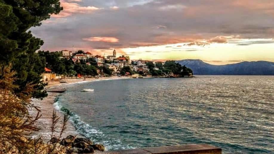Apartmani Lara Gradac  Esterno foto