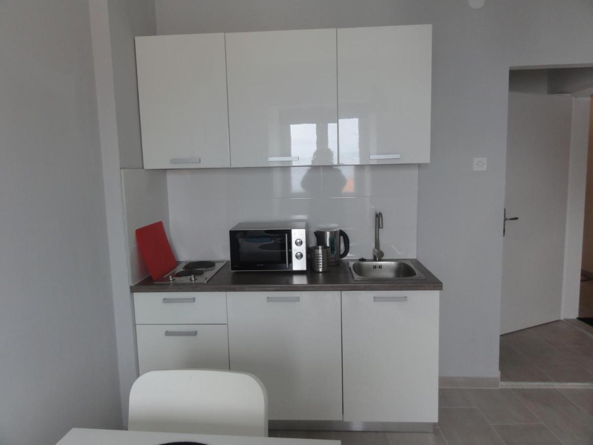 Apartmani Lara Gradac  Esterno foto