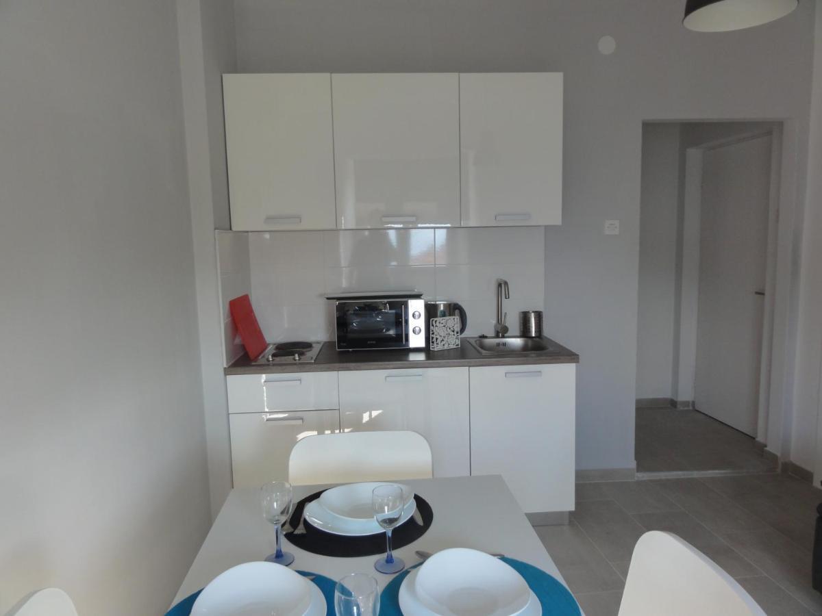 Apartmani Lara Gradac  Esterno foto