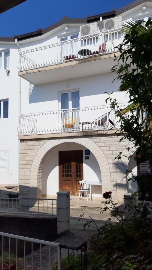Apartmani Lara Gradac  Esterno foto