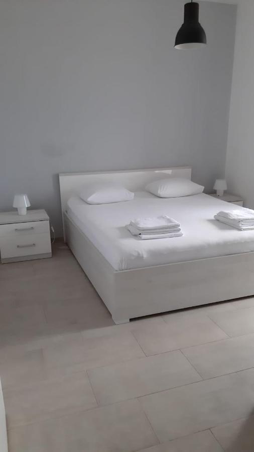Apartmani Lara Gradac  Esterno foto